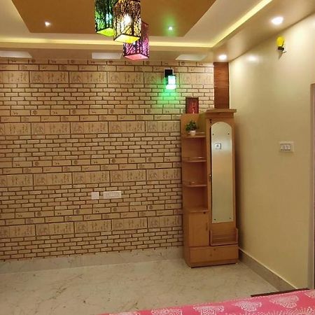 Ferienwohnung Urban Sky Shānti Niketan Exterior foto