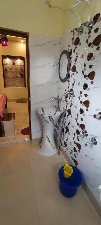 Ferienwohnung Urban Sky Shānti Niketan Zimmer foto