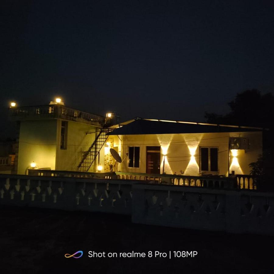 Ferienwohnung Urban Sky Shānti Niketan Exterior foto